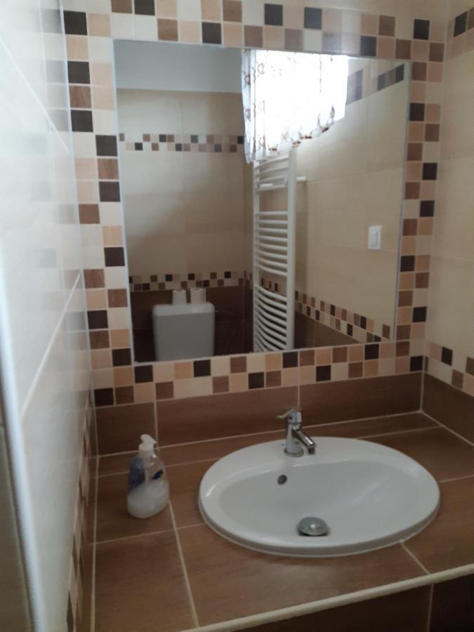 M47 Vendeghaz-Airport Hotell Debrecen Eksteriør bilde