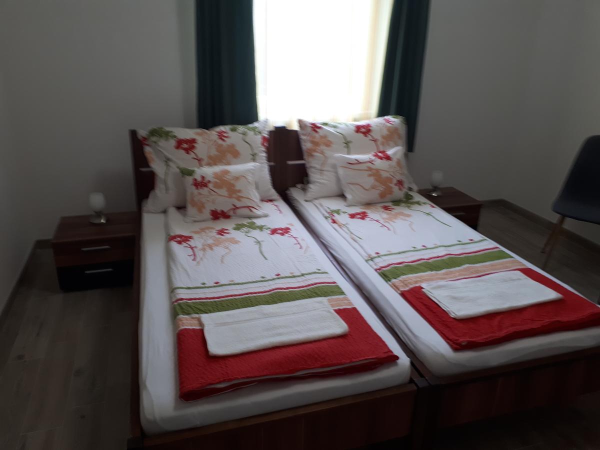 M47 Vendeghaz-Airport Hotell Debrecen Eksteriør bilde